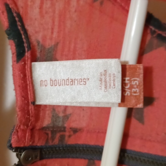 No Boundaries Sleeveless Tank Shiny Sequin Red With Stars - Size Small - Picture 5 of 7